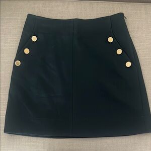 Elegant evergreen Club Monaco Skirt with Gold Button Accents